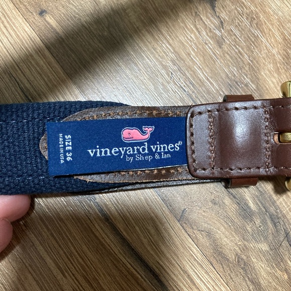 Vineyard Vines Men’s belt size 36 - Picture 4 of 5